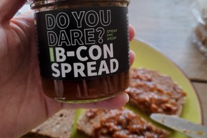 Do you dare? Baconspread!